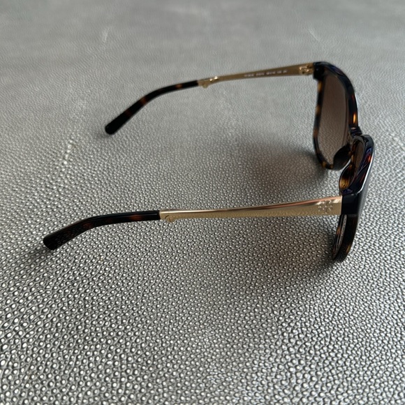 Tory Burch sunglasses - Picture 3 of 6